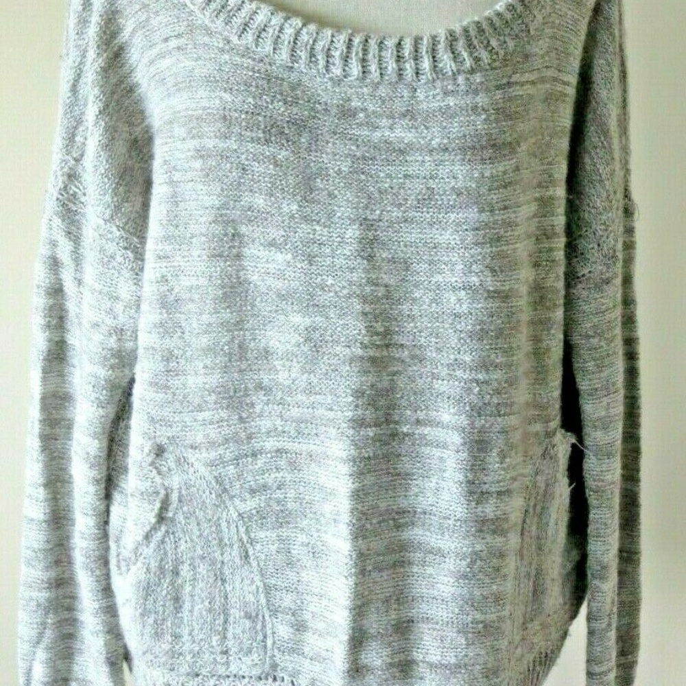 Free People gray boho sweater size large pockets